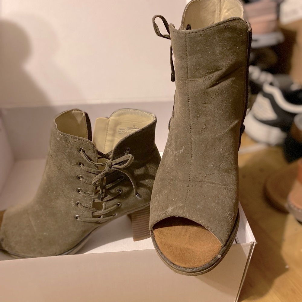 Hunter green lace/zipper open toe heels